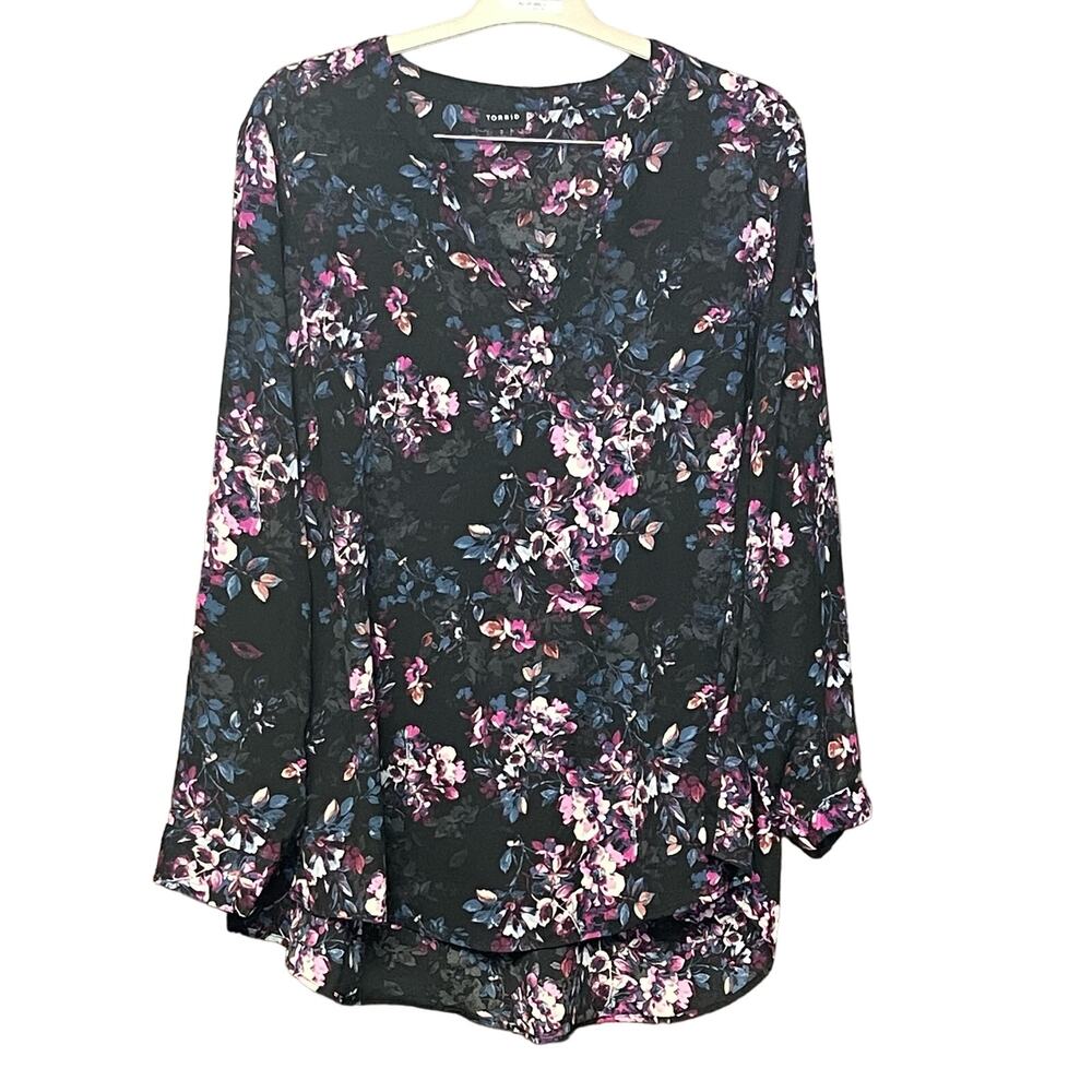Torrid floral print top black colorful 3/4 length sleeves lightweight size 2X